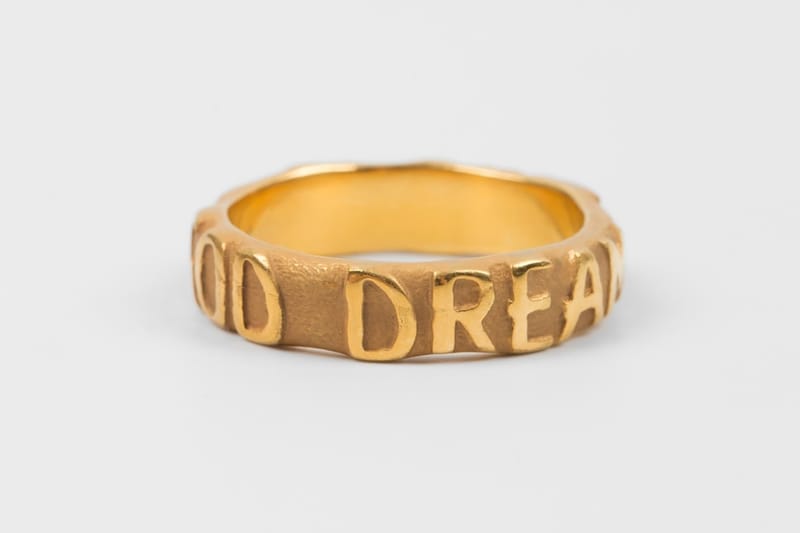 2천 만원대 진입한 칸예 웨스트 이지 주얼리