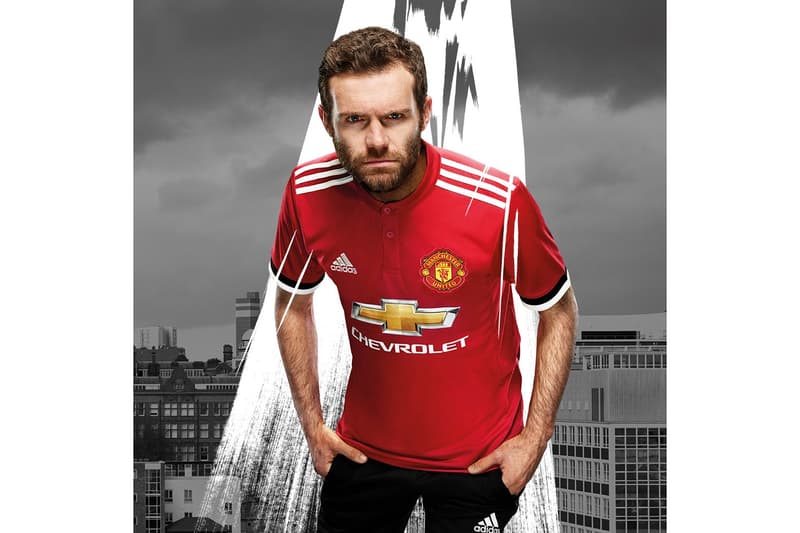 맨체스터 유나이티드 아디다스 풋볼 2017 2018 시즌 홈 유니폼 Manchester United Home Kit Adidas Football