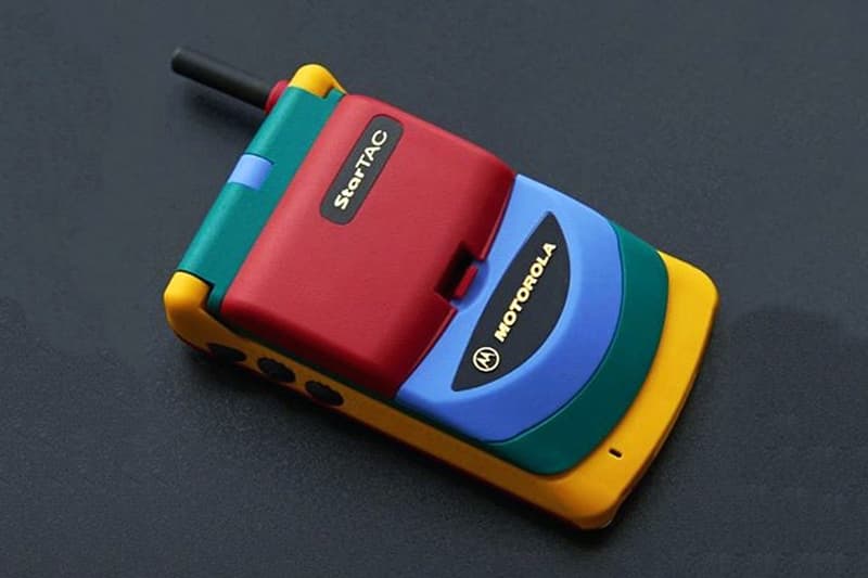 모토로라 스타텍 레인보우, 아날로그로의 회귀 motorola startac rainbow mobile phone bring back 2017