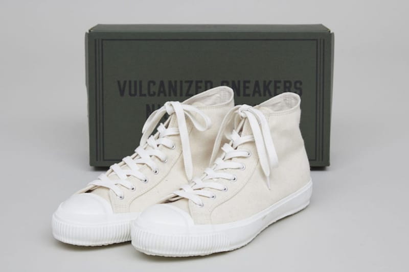 나이젤 카본, 문스타 스위스군 트레이너 출시