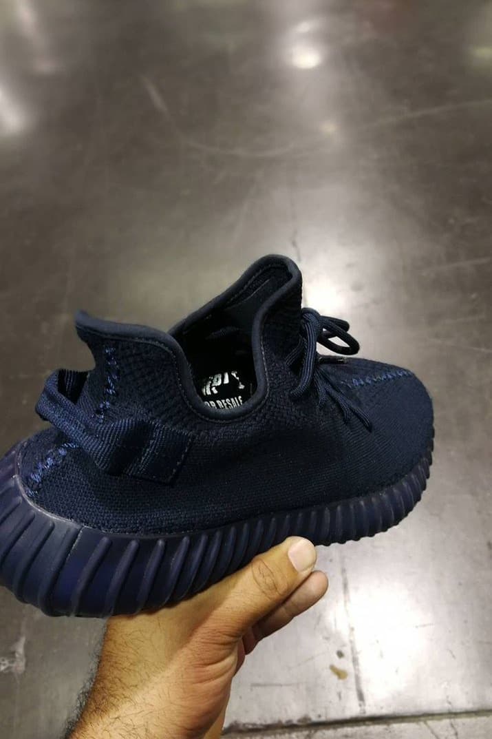 이지 부스트 350 V2 미드나잇 블루 골드 오크 2017 adidas originals yeezy boost midnight blue gold ochre