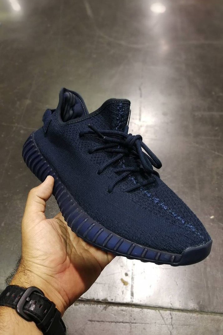 이지 부스트 350 V2 미드나잇 블루 골드 오크 2017 adidas originals yeezy boost midnight blue gold ochre