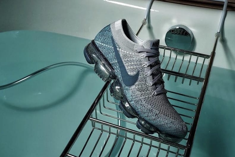 나이키 베이퍼맥스 '늑대/호수' 색 & '스페클' 밑창