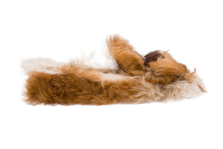 프라다의 복실복실 모카신 컬렉션