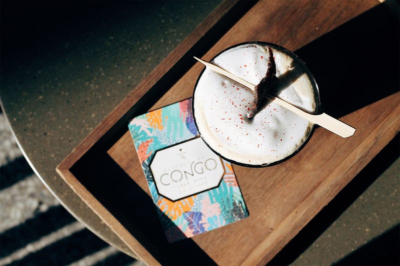 육포 한 조각 얹힌 스타벅스 &#039;페퍼 나이트로 저키 트위스트&#039;