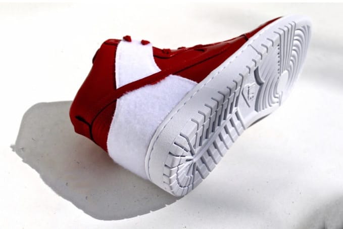 전설 속의 슈프림 x 나이키 '크리스마스' 루나 덩크 하이