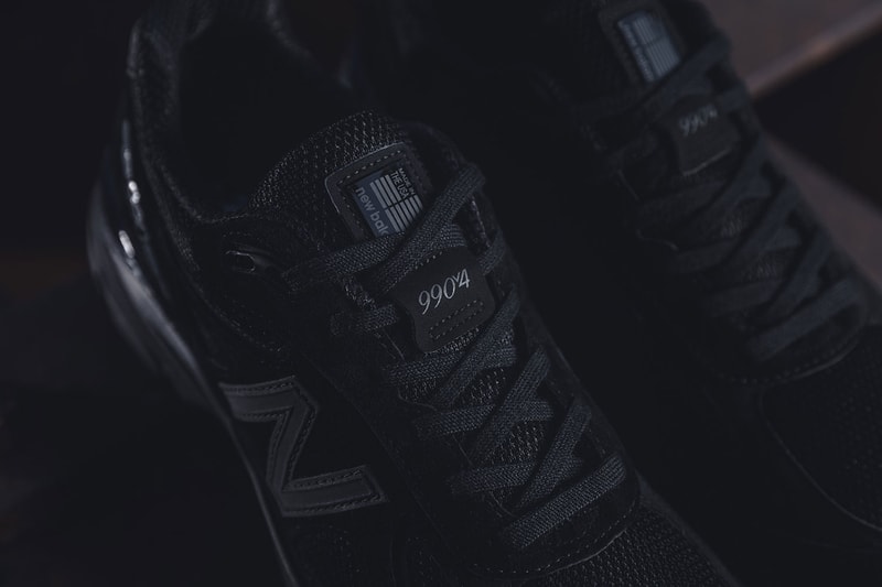 뉴발란스 M990v4 트리플 블랙 2017 가을, 겨울 출시 new-balance-m990v4-triple-black
