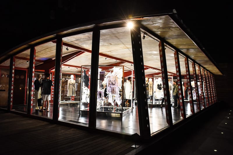 메종 마르지엘라 아티즈널의 2017 FW 맥스필드 팝업 전시