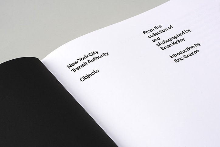 <스탠다드 매뉴얼> 뉴욕 지하철과 관련한 400개의 사물을 수집한 사진가 standards manual nycta objects graphic design 2017