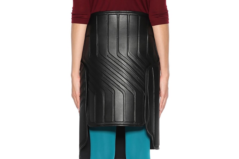 250만 원 짜리 자동차 카펫이라 조롱받은 발렌시아가 스커트 balenciaga skirt money saving expert 2017