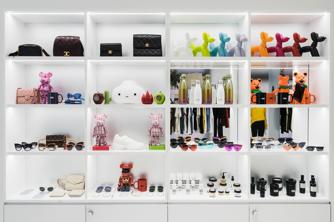 다니엘 아샴 로니 피그 키스 갤러리 전시 하로시 설치 미술 뉴욕 2017 kith daniel arsham ronnie fieg gallery new york flagship store haroshi