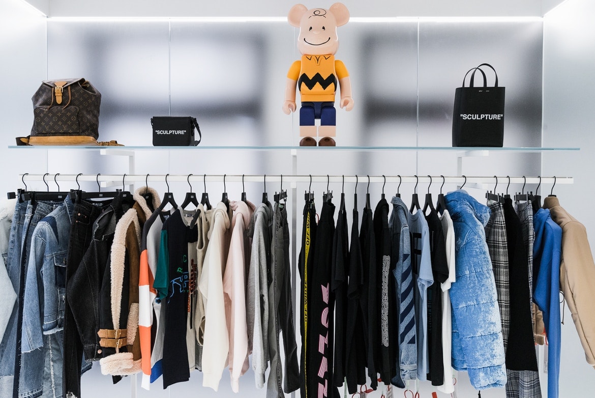 다니엘 아샴 로니 피그 키스 갤러리 전시 하로시 설치 미술 뉴욕 2017 kith daniel arsham ronnie fieg gallery new york flagship store haroshi