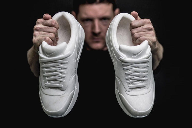 카라라 대리석으로 제작한 에어맥스