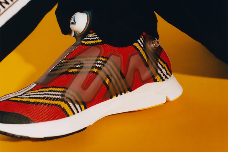 오프닝 세레모니 x 리복 펌프 슈프림