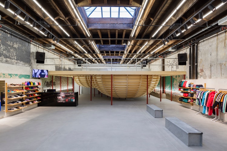 업데이트: 슈프림 브루클린 매장 개점 & 단독 노란색 박스 로고 티셔츠