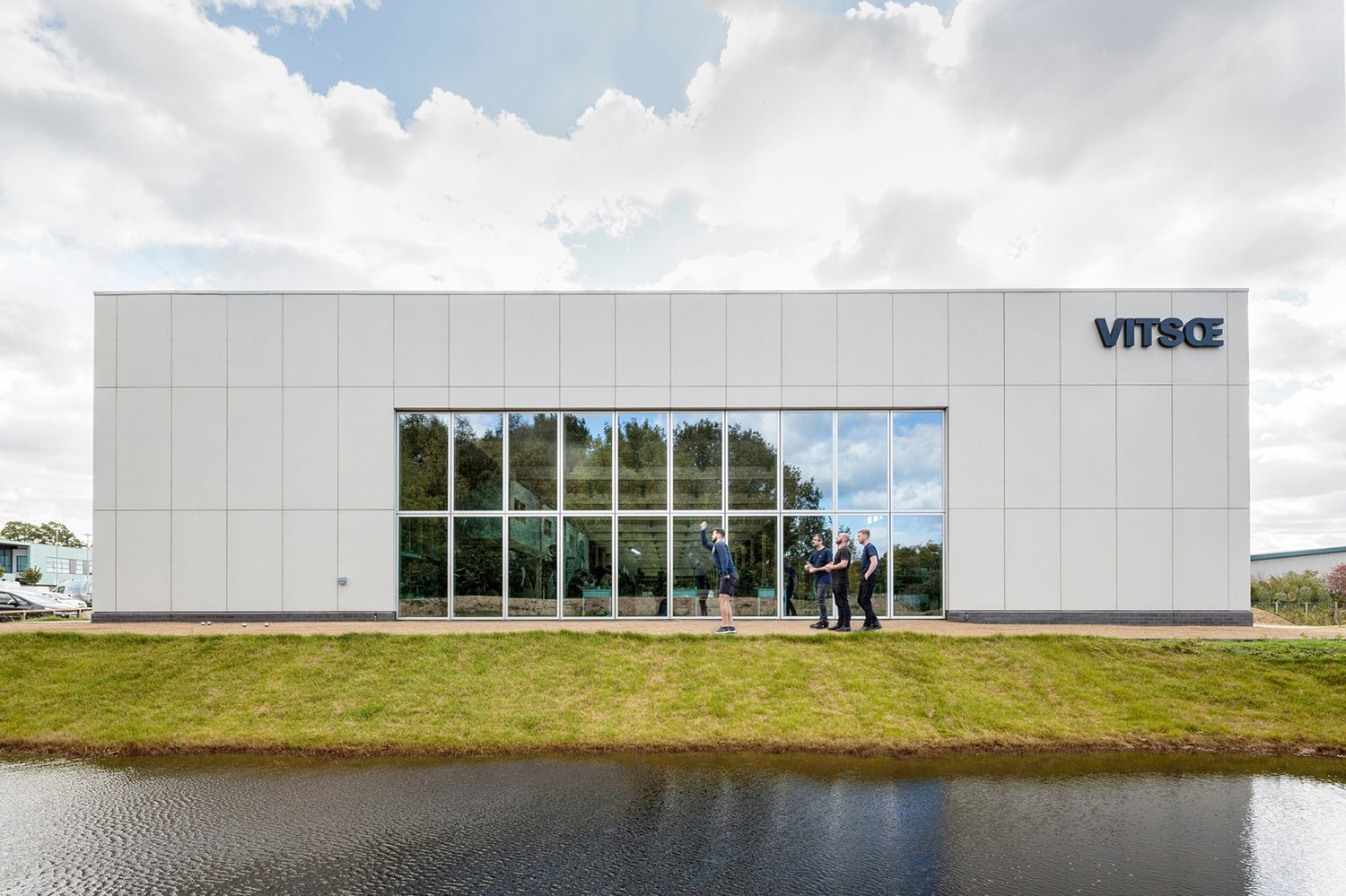 비초에 영국 가구 브랜드 본사 공장 레밍턴 스파 2017 Vitsœ british furniture brand new headquarters production building Royal Leamington Spa