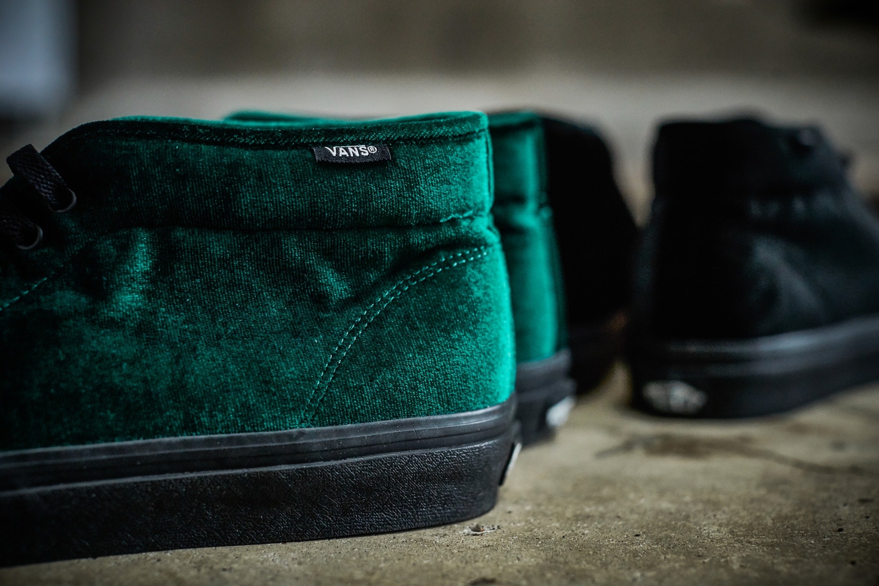 빌리스 반스 벨벳 소재 처카 부츠 입고 공개 색상 2017 Billy's Vans velvet Chukka Boots new design reveal
