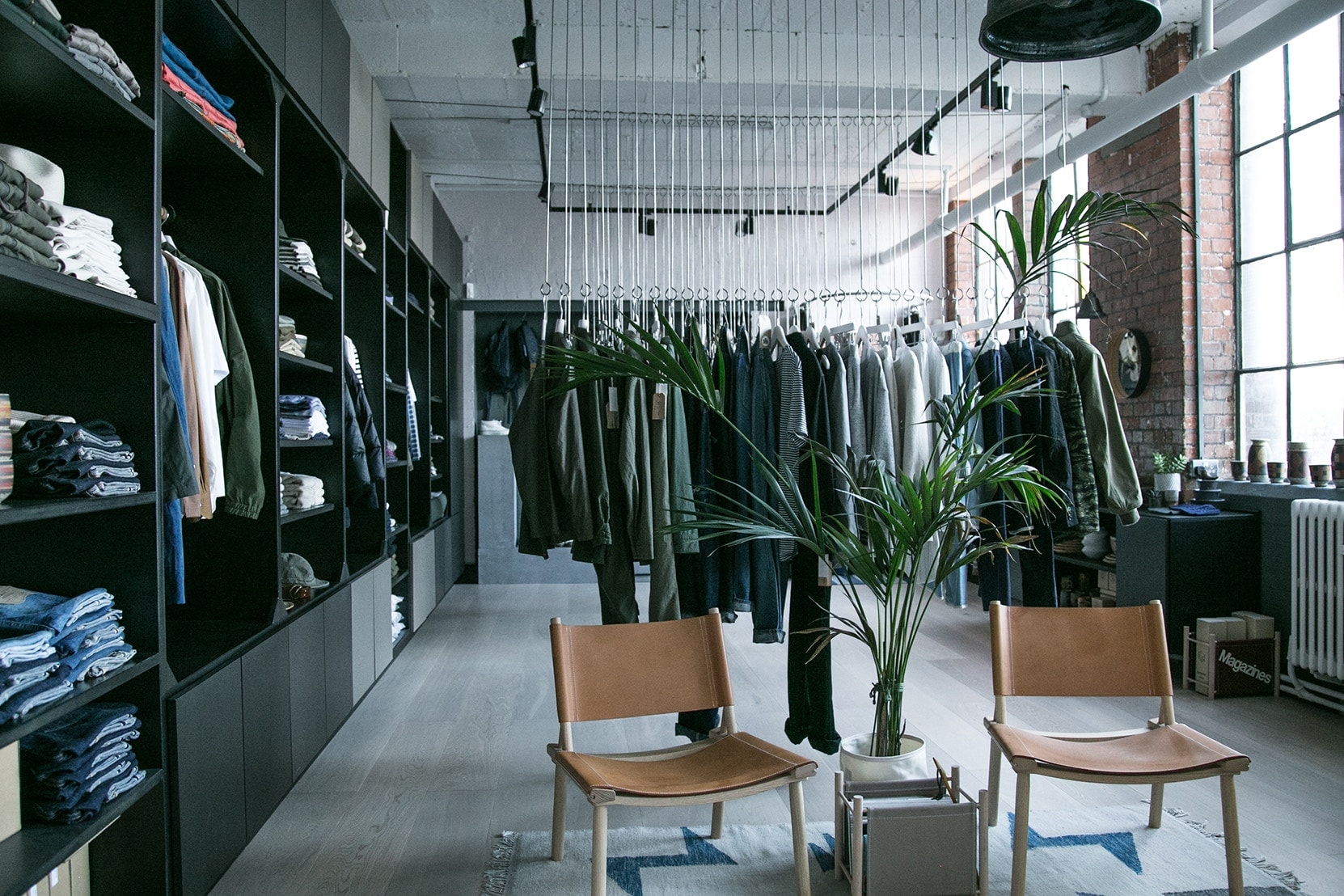 일본 브랜드 영국 런던 편집숍 알파 섀도 페컴 쇼핑 앤드 원더 오디너리 핏츠 2017 London Peckham And Wander Ordinary Fits Japanese Brands Alpha Shadows Select Shop Shopping