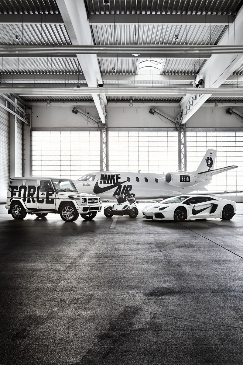 BSTN AF-100 SUV Cessna Mercedes Lamborghini Can-Am Acronym Errolson Hugh Travis Scott Roc-A-Fella Air Force 1 돈 C 메르세데스 람보르기니 캔암 아크로님 에롤슨 휴 스포츠카 오토바이 전용기 컬렉션 기념 2017