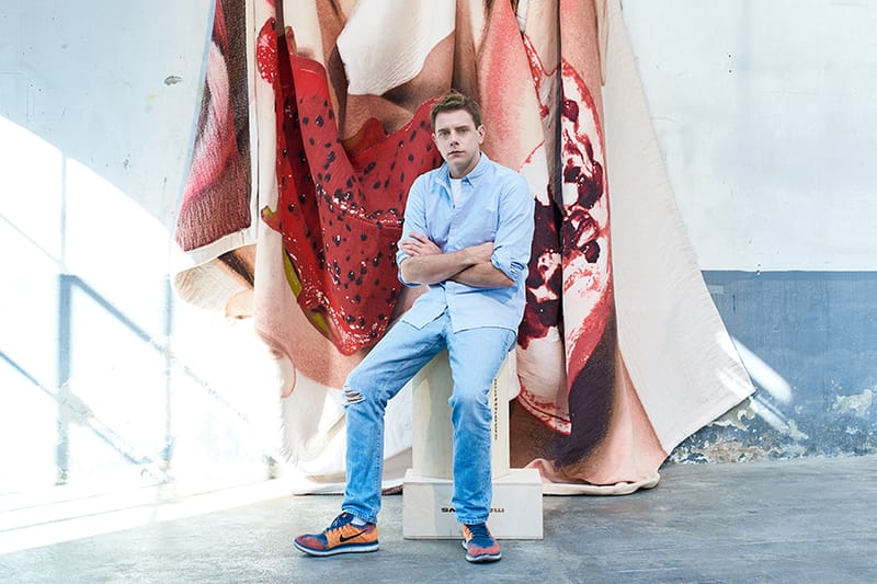 조나단 앤더슨 인터뷰 - 로에베의 가치는 문화에서 발현된다