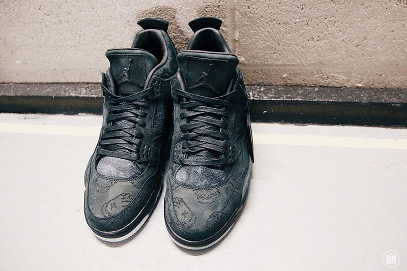 카우스 x 에어 조던 4 '블랙' 상세 제품 & 패키지 사진 2017 kaws air jordan black