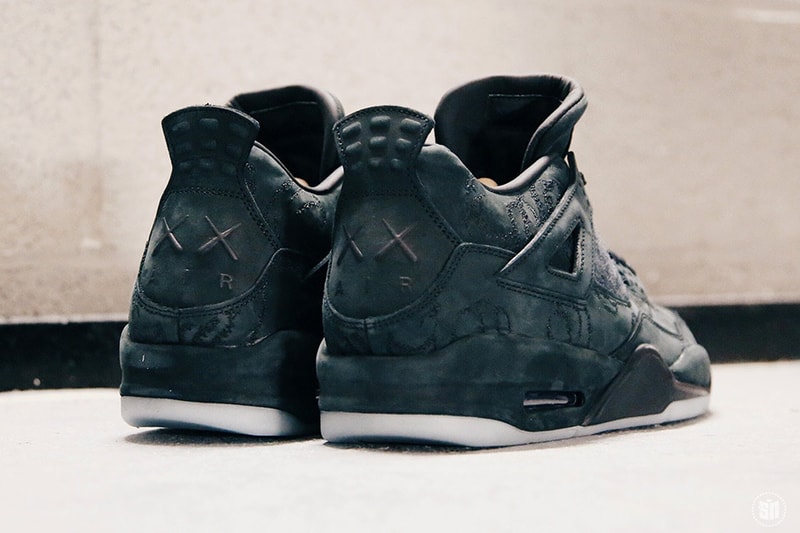 카우스 x 에어 조던 4 '블랙' 상세 제품 & 패키지 사진 2017 kaws air jordan black
