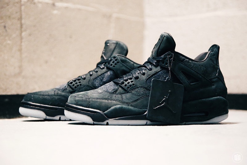 카우스 x 에어 조던 4 '블랙' 상세 제품 & 패키지 사진 2017 kaws air jordan black