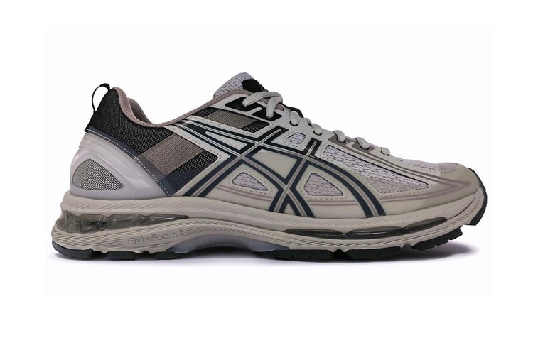 키코 코스타디노브 x 아식스 러너의 세 가지 색상