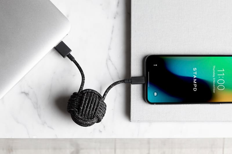 스탬피디 x 네이티브 유니온 테크 액세서리 협업