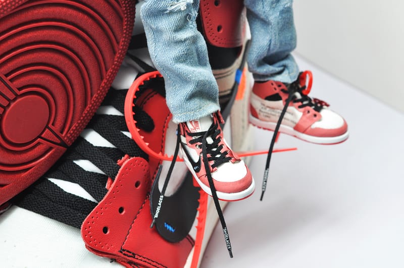 버질 아블로만을 위한 버질 아블로 x 나이키 '더 텐' 피규어