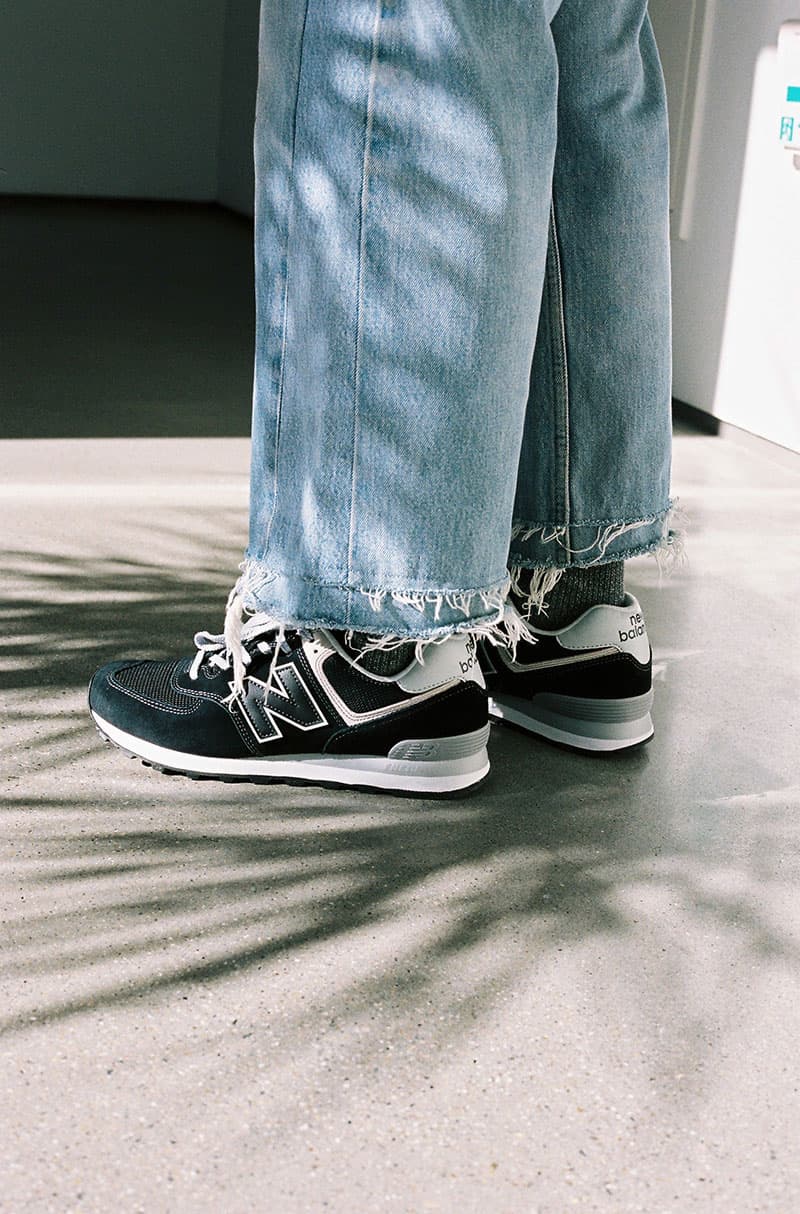 뉴발란스 봉태규, 하시시박 574 V2 화보 2018 new-balance-574-v2