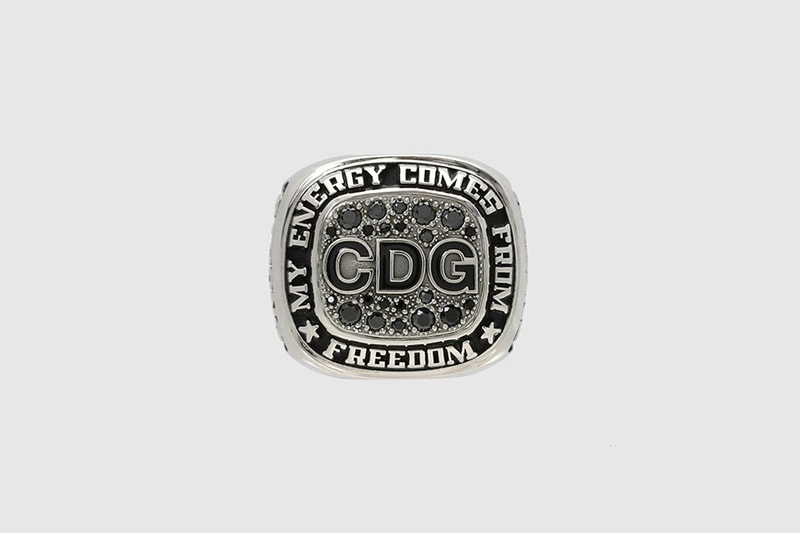 꼼데가르송 도버 스트릿 마켓 챔피온 링 출시 반지  2017 Comme des Garcons Dover Street Market exclusive ring champion collection