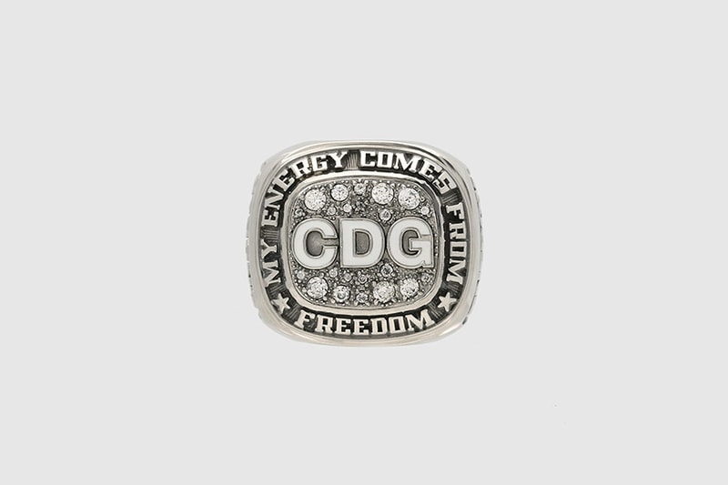 꼼데가르송 도버 스트릿 마켓 챔피온 링 출시 반지  2017 Comme des Garcons Dover Street Market exclusive ring champion collection