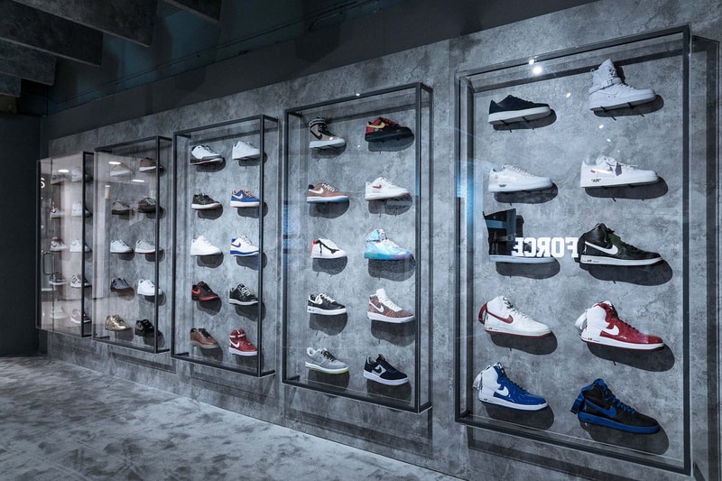 HBX 나이키 에어 포스 아크로님 트래비스 스콧 로커펠러 돈 Don C AF100 Air Force Nike 팝업 pop up Hong Kong Acronym Travis Scott Roc a Fella 홍콩서 개최 2017
