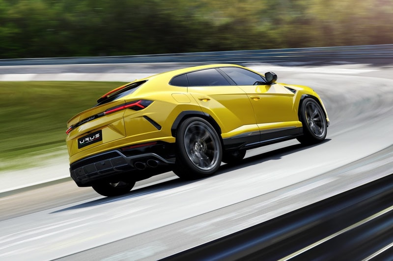 람보르기니의 첫 SUV 우르스 공개 2017 Lamborghini first Urus revealed look