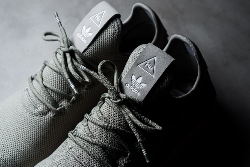 아디다스 오리지널스 퍼렐 테니스 휴 겨울 에디션 adidas originals pharrell tennis hu winter edition light grey charcoal 2017