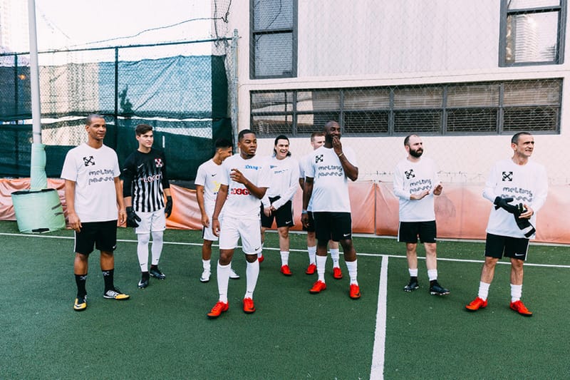 축구장에 등장한 버질 아블로 & 스켑타