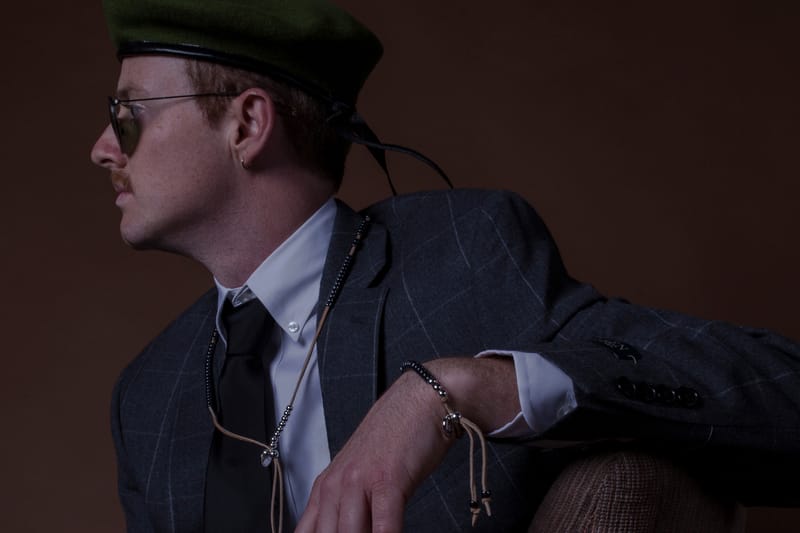 베이프 x 닥터 마틴 부츠, 영국 신사처럼 신는 법