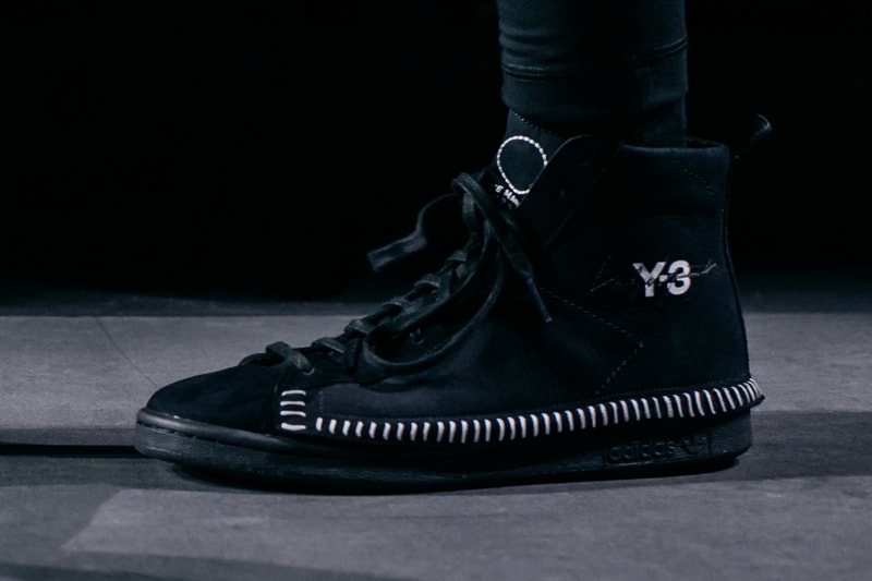 2018 가을, 겨울 파리 패션위크에서 포착한 신발 협업 fall winter paris fashion week shoe collaborations nike adidas sacai undercover converse ugg