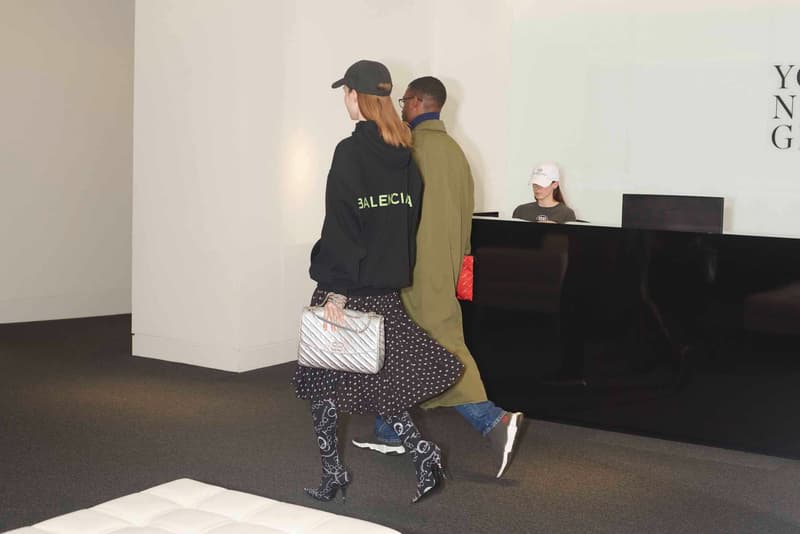 미스터 포터 x 발렌시아가 출근길 패션 mr porter balenciaga campaign 2018