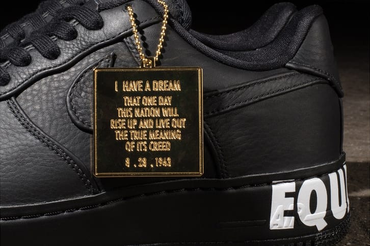 언디피티드 x 나이키 에어 포스 1 'Equality'