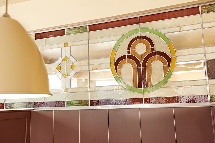 박태일, 서정경의 언더야드 2호점 개점