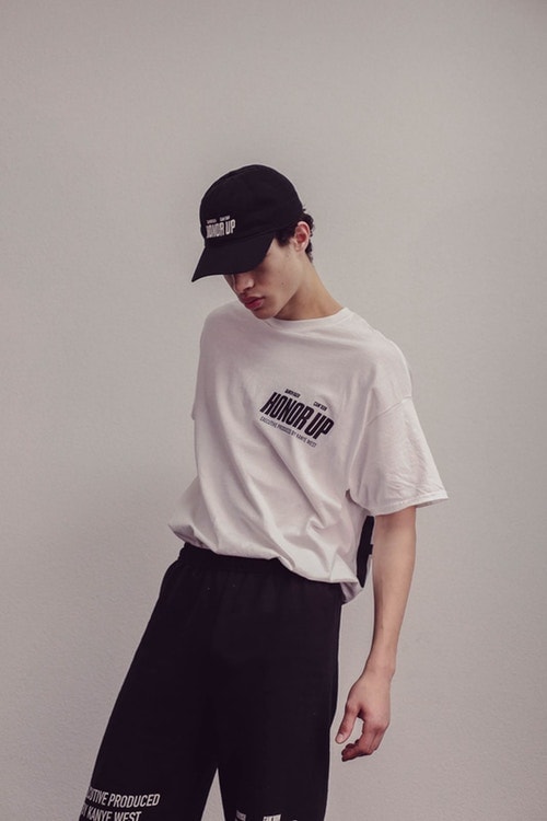 칸예 웨스트 영화 <Honor Up> 머천다이즈 룩북 kanye west honor up merch lookbook 2018
