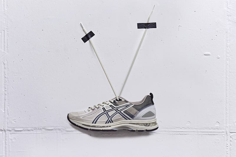 키코 코스타디노브 컬렉션 & 아식스 협업 운동화 증정 이벤트