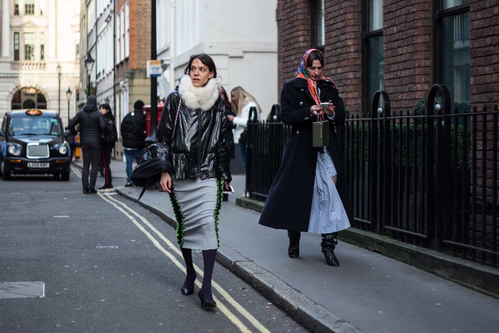 streetsnaps london fashion week 2018 fall winter 2018 가을, 겨울 런던 패션위크 현장 거리 패션