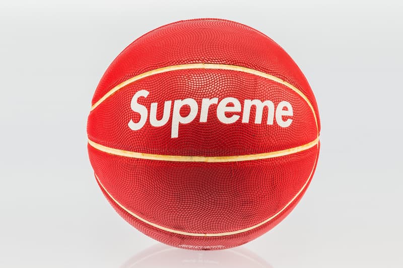 슈프림 KAWS 빈티지 supreme madchild 카우스 vintage 2018 heritage auctions