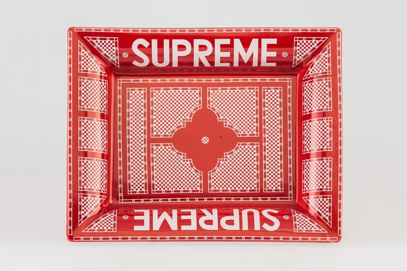 빈티지 슈프림, KAWS 작품을 손에 넣을 기회