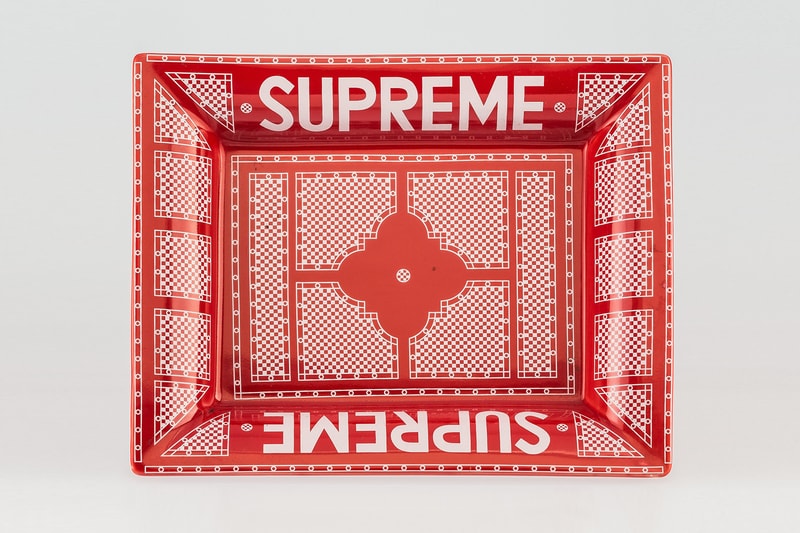 슈프림 KAWS 빈티지 supreme madchild 카우스 vintage 2018 heritage auctions