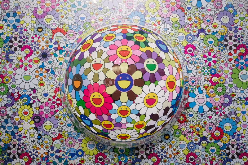 #Streetsnaps: 무라카미 다카시 밴쿠버 아트 갤러리 2018 takashi murakami vancouver art gallery octopus eats its own leg