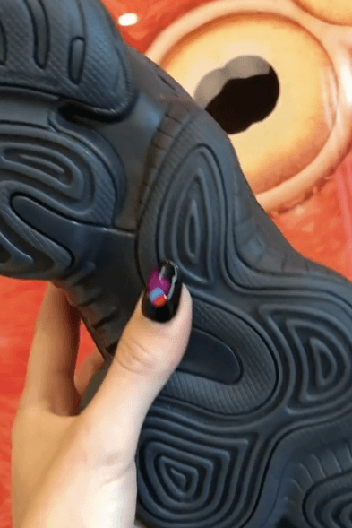 이지 러너 '흙쥐' 영상 yeezy runner mud rats video leak 2018